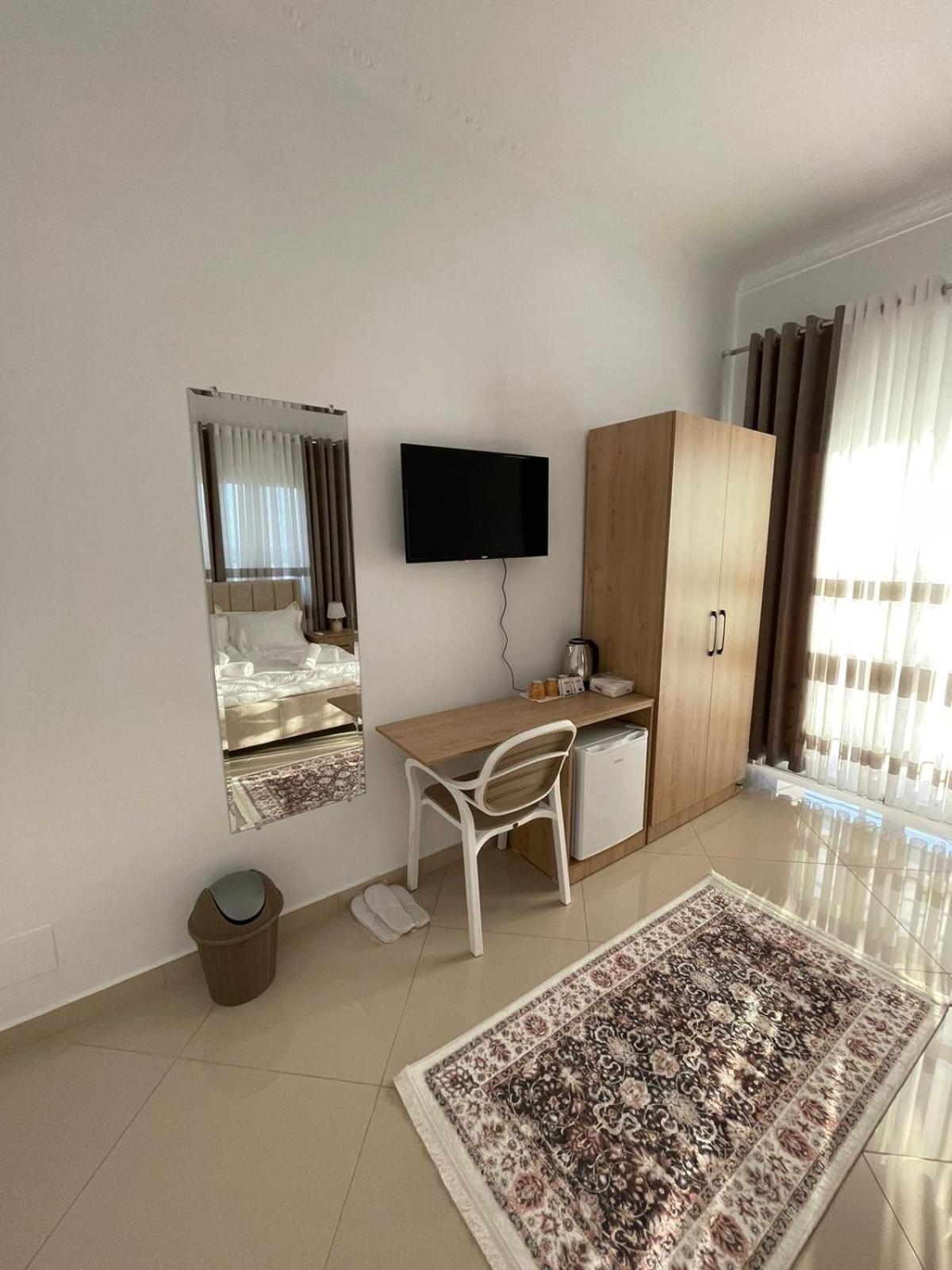 Harmony Villa Berat Buitenkant foto